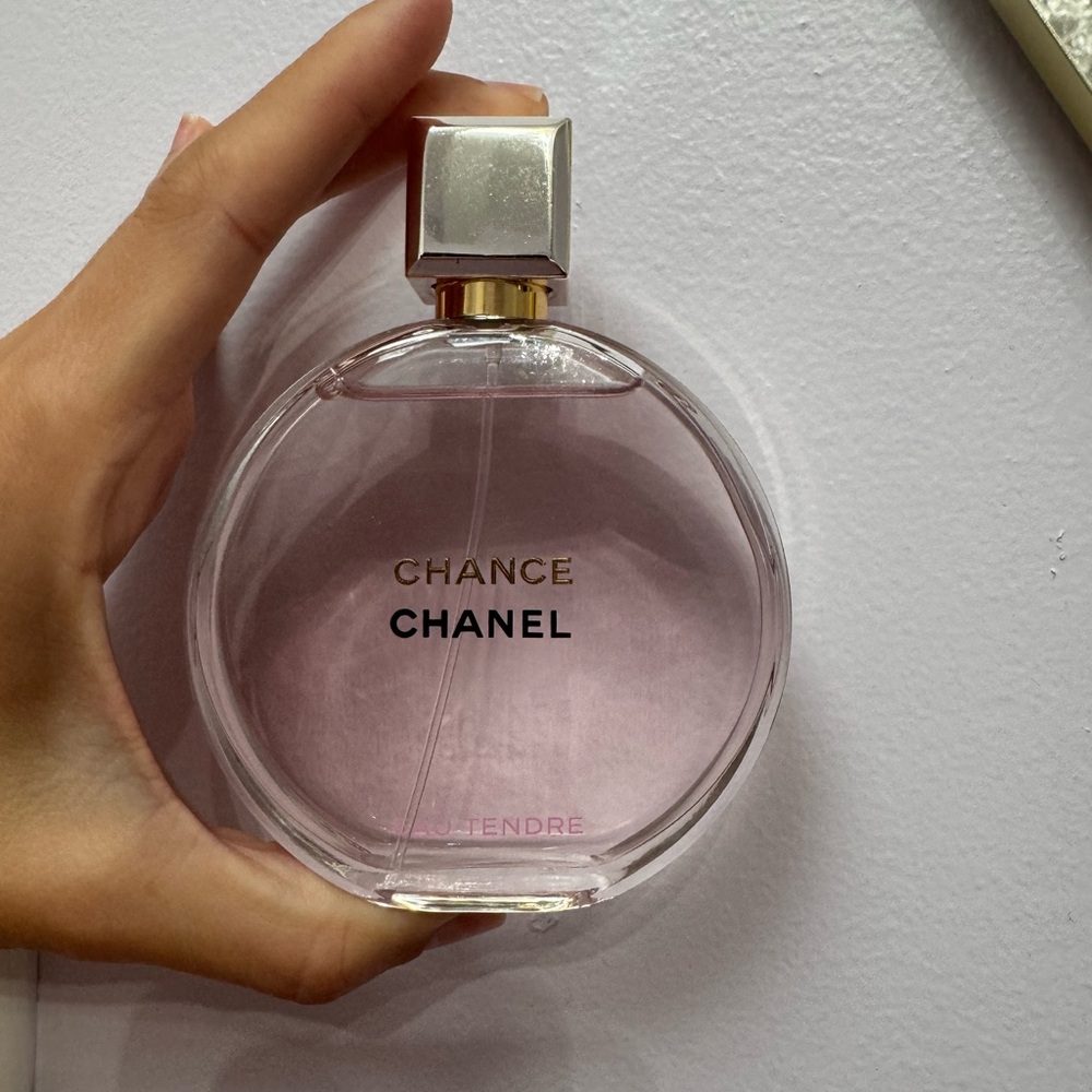 CHANEL Chance Eau Tendre with Pink Hue